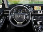 Lexus IS300h 2013 года (EU)